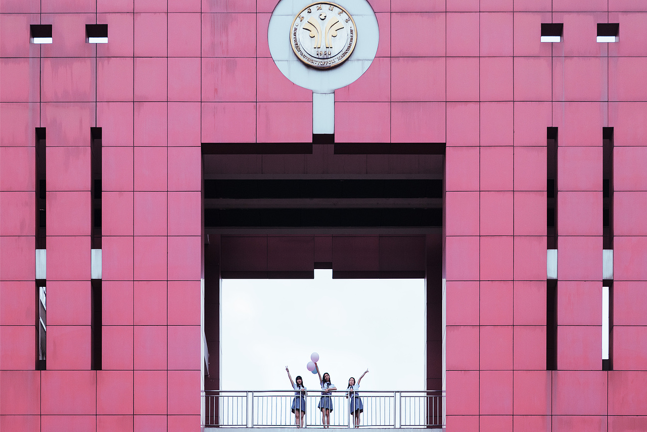 西南政法大学毕业照（图ZMTY1MDYwNjA0） - 人像摄影 - 站酷设计师苏Prise_原创素材 - 站酷ZCOOL