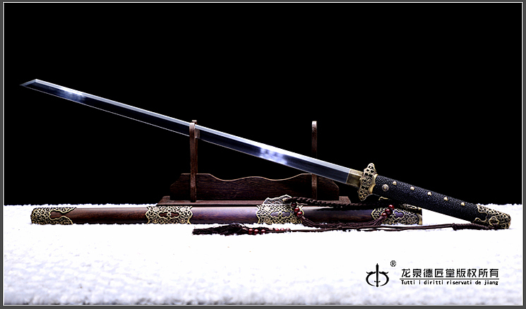 龙泉刀剑-镂空装唐将—经典版(DJ-3372)