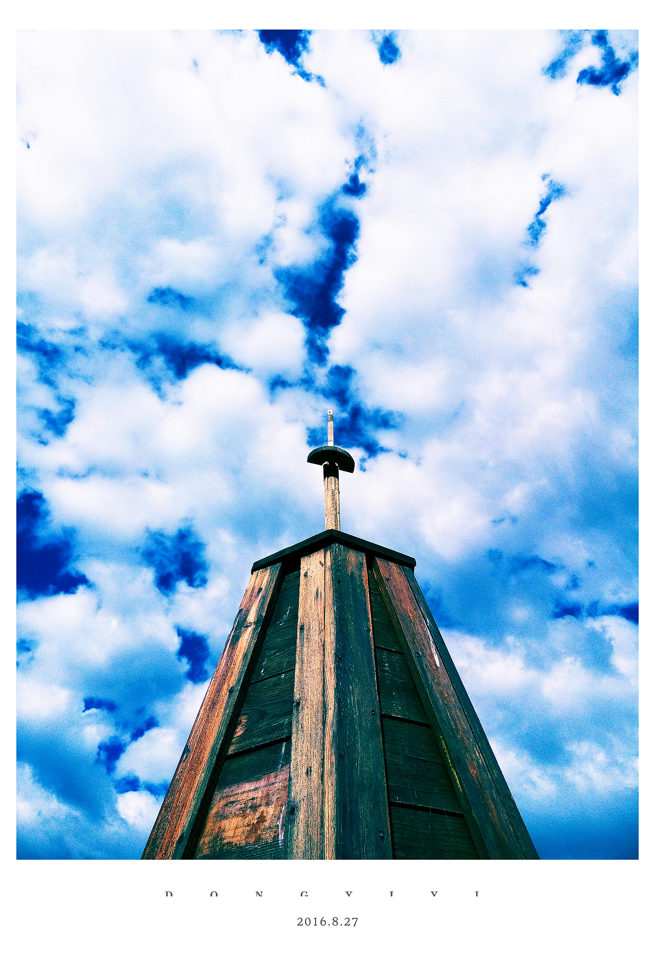 一抬头,自己就被美到了。