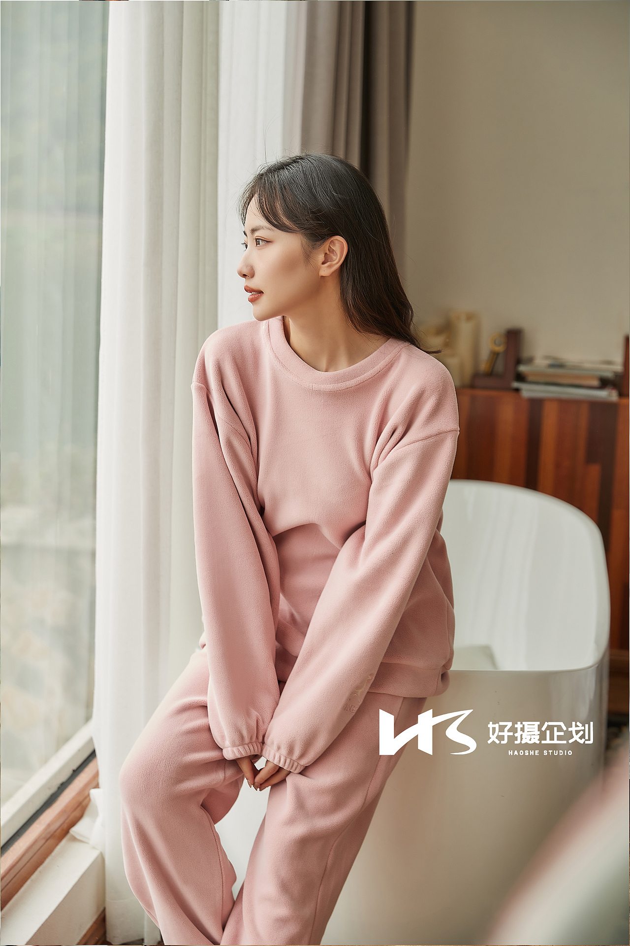 家居服（图ZMjc2NzE4MzE2） - 人像摄影 - 站酷设计师好摄知图阿远原创素材 - 站酷ZCOOL