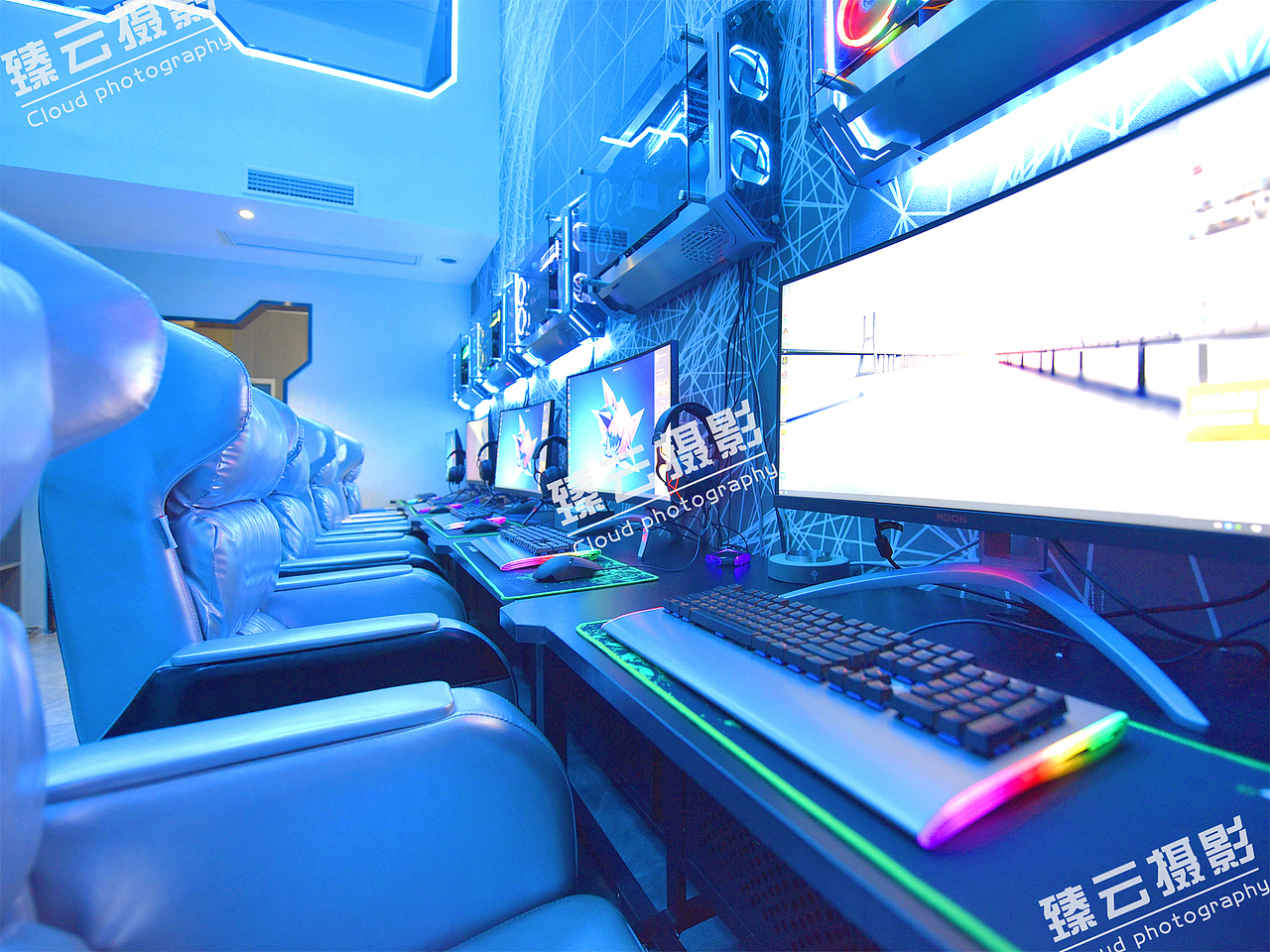 达州漫时光电竞酒店