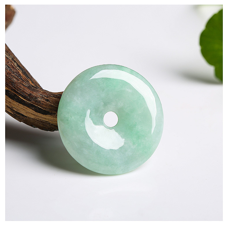 批量翡翠平安扣（图ZMTAxNzQzNjEy） - 产品摄影 - 站酷设计师000000张原创素材 - 站酷ZCOOL