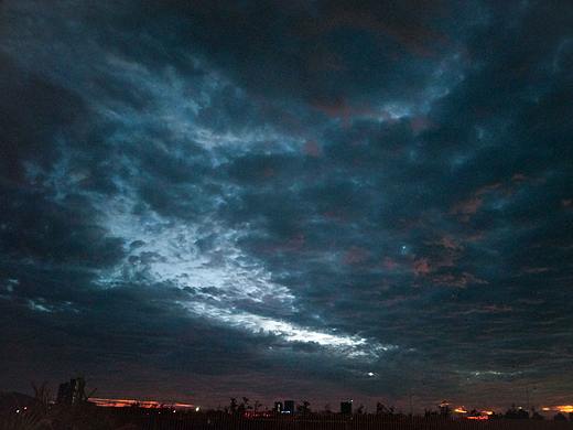 攝影-酒店的天空（個(gè)人主頁-ZMzIxMTY3MzY=） - 人文/紀(jì)實(shí)攝影 - 站酷設(shè)計(jì)師漸羽原創(chuàng)素材 - 站酷ZCOOL