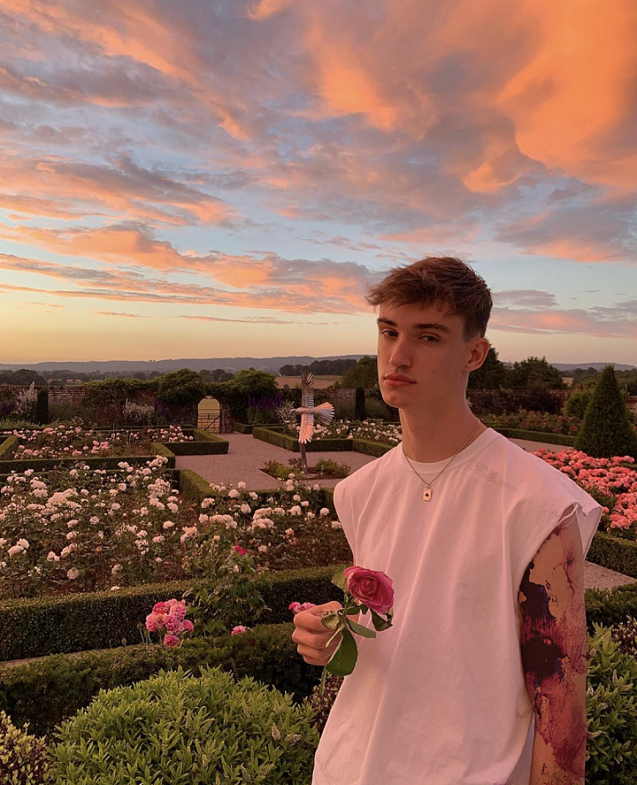 李纹肆纹身设计图