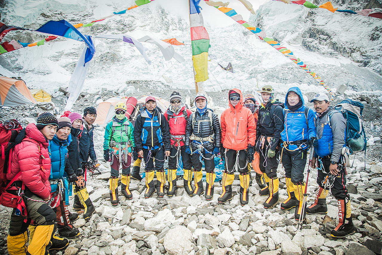 《世界屋脊—攀登珠峰》