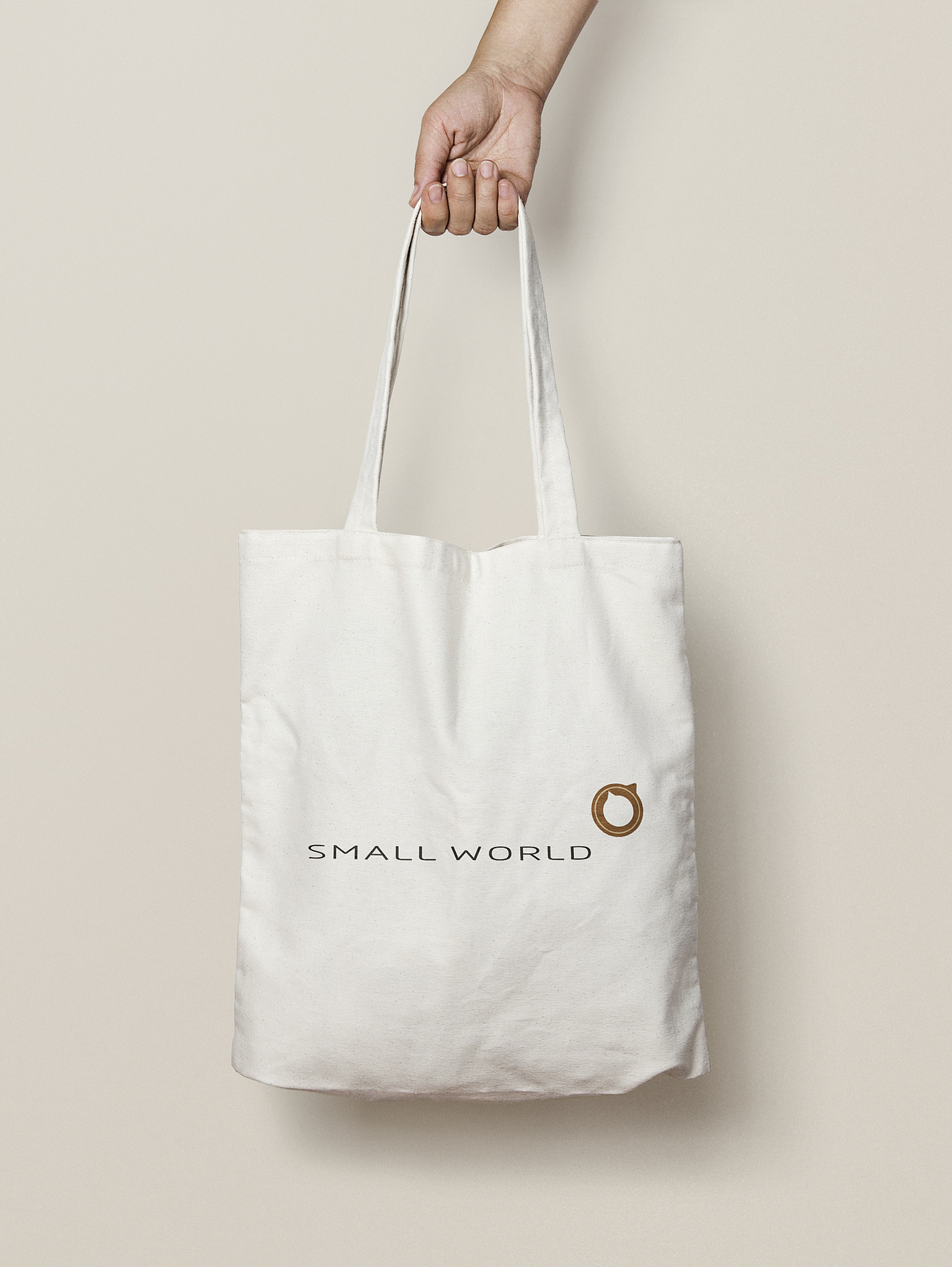 “SMALL WORLD 小世界”主题咖啡厅 LOGO 设计