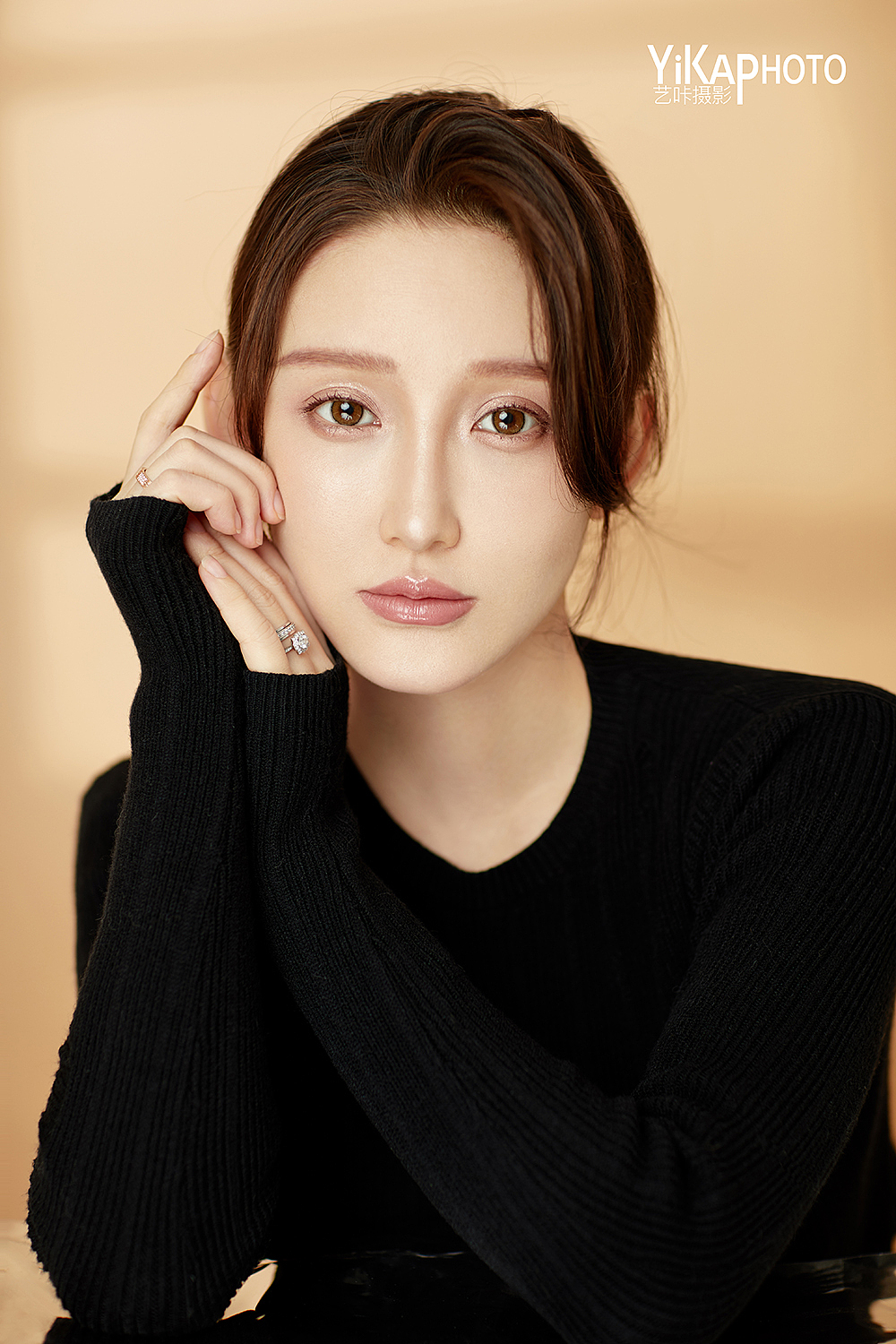 艺人宣传照演员形象照模特卡拍摄写真摄影工作室