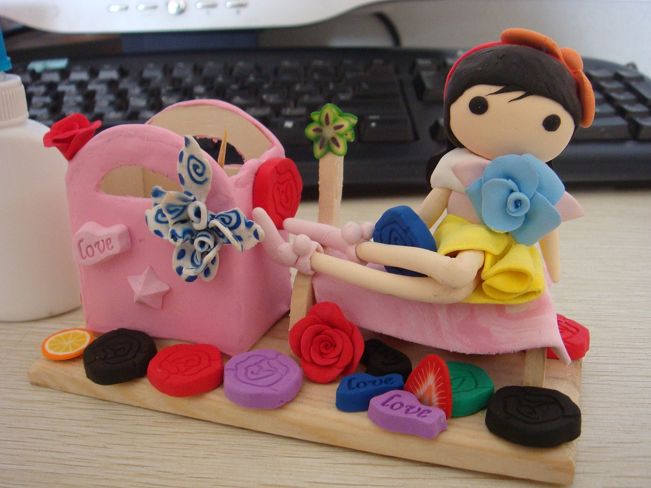 小染作品:办公桌上的小玩意-家具