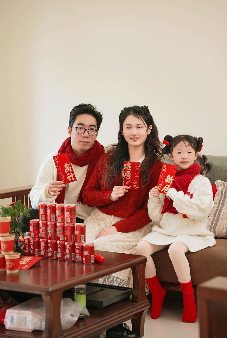 家人闲坐，灯火可亲（图ZMzYwNjQ2MjI4） - 人像摄影 - 站酷设计师王西瓜爱摄影原创素材 - 站酷ZCOOL