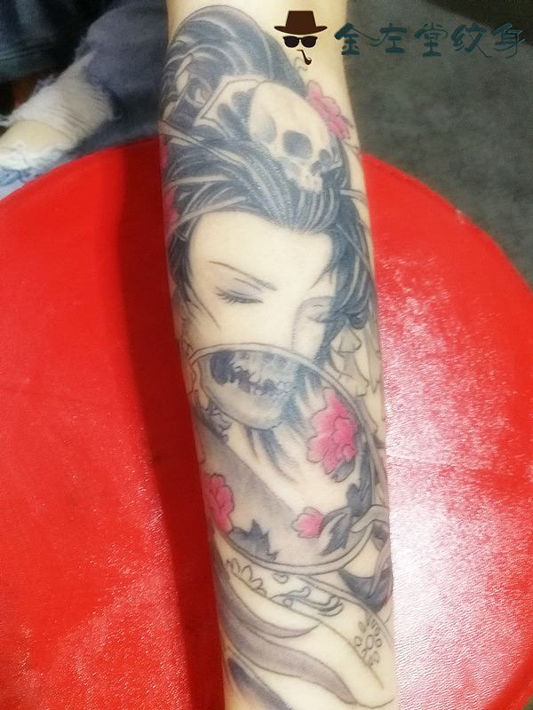 艺妓纹身善恶一念之间 半臂