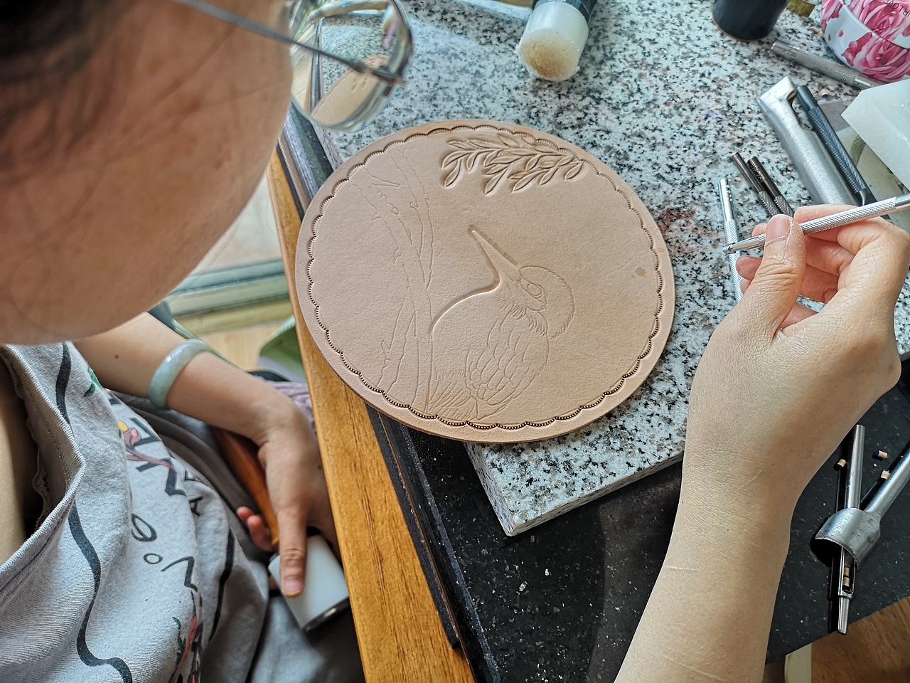 翠鳥楊柳中國風(fēng)手提包（圖ZMTY3MDk3MjA0） - 工藝品設(shè)計(jì) - 站酷設(shè)計(jì)師欏澤原創(chuàng)素材 - 站酷ZCOOL