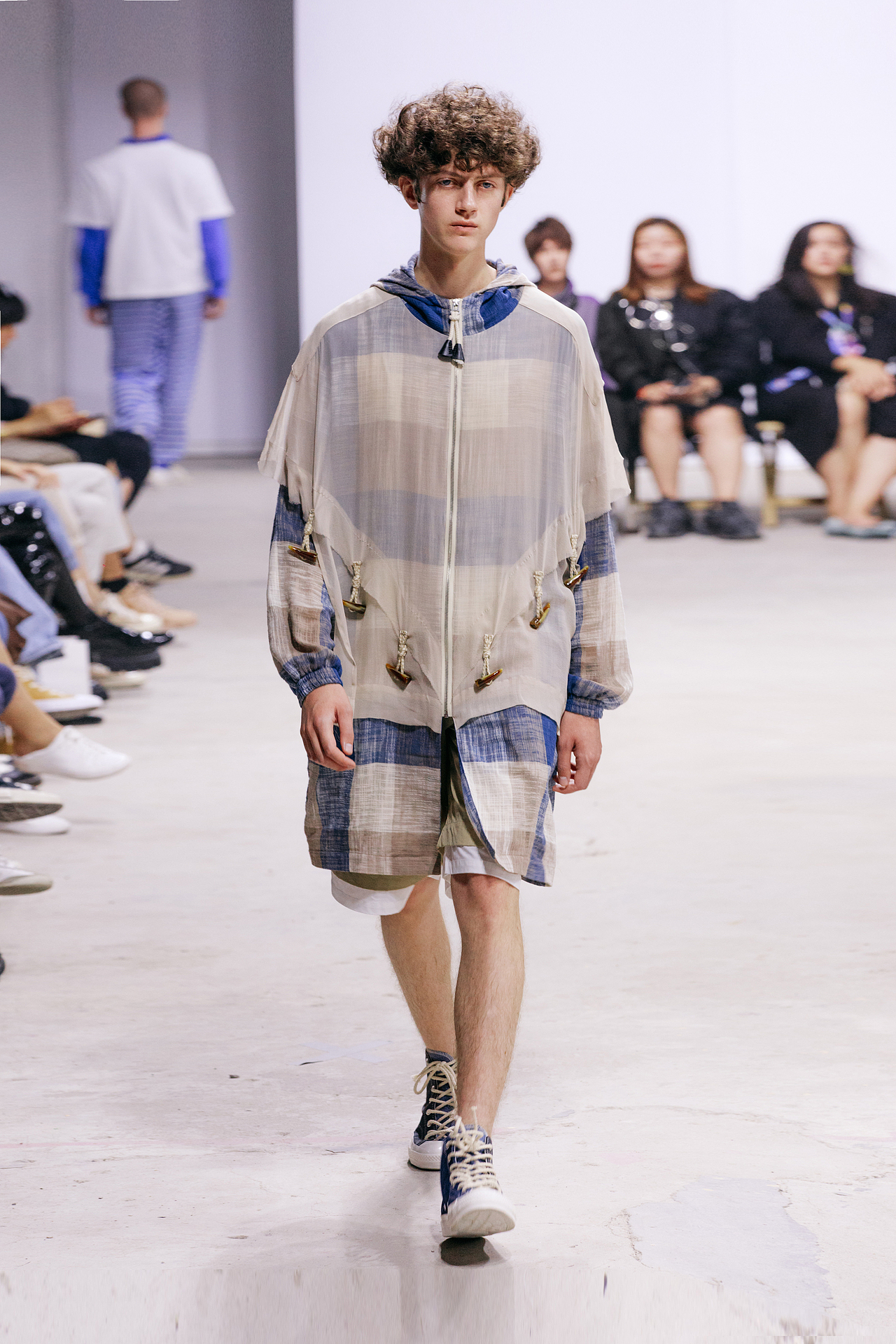 秀场 | GARÇON BY GÇOGCN 2019S/S 秀场拍摄（图ZMjQyNTcwMDA0） - 时尚/艺术摄影 - 站酷设计师阿寇原创素材 - 站酷ZCOOL