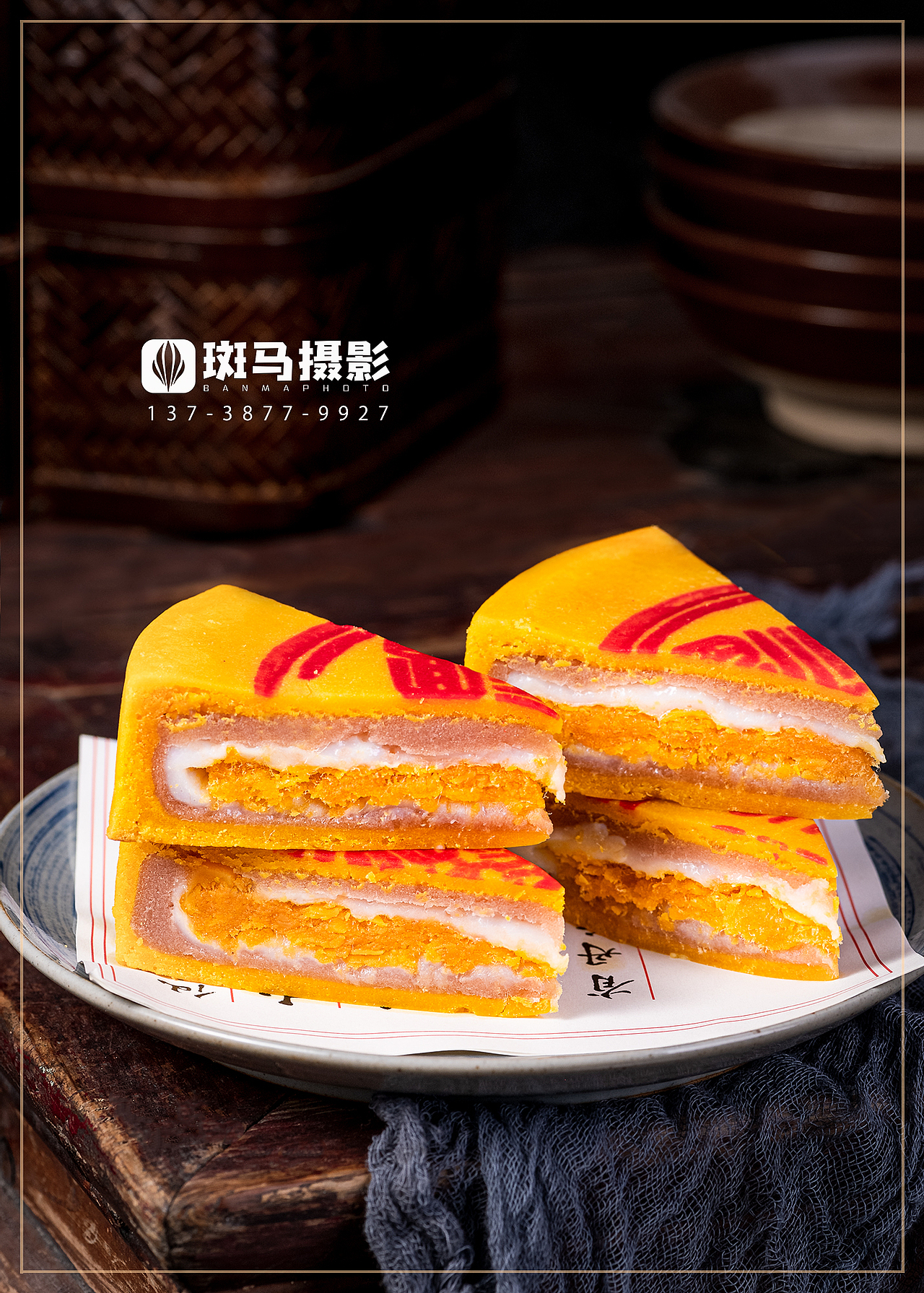 黄金月饼 网红月饼 老月饼（图ZMjczNDc4NTQ0） - 美食摄影 - 站酷设计师斑马摄影工作室原创素材 - 站酷ZCOOL