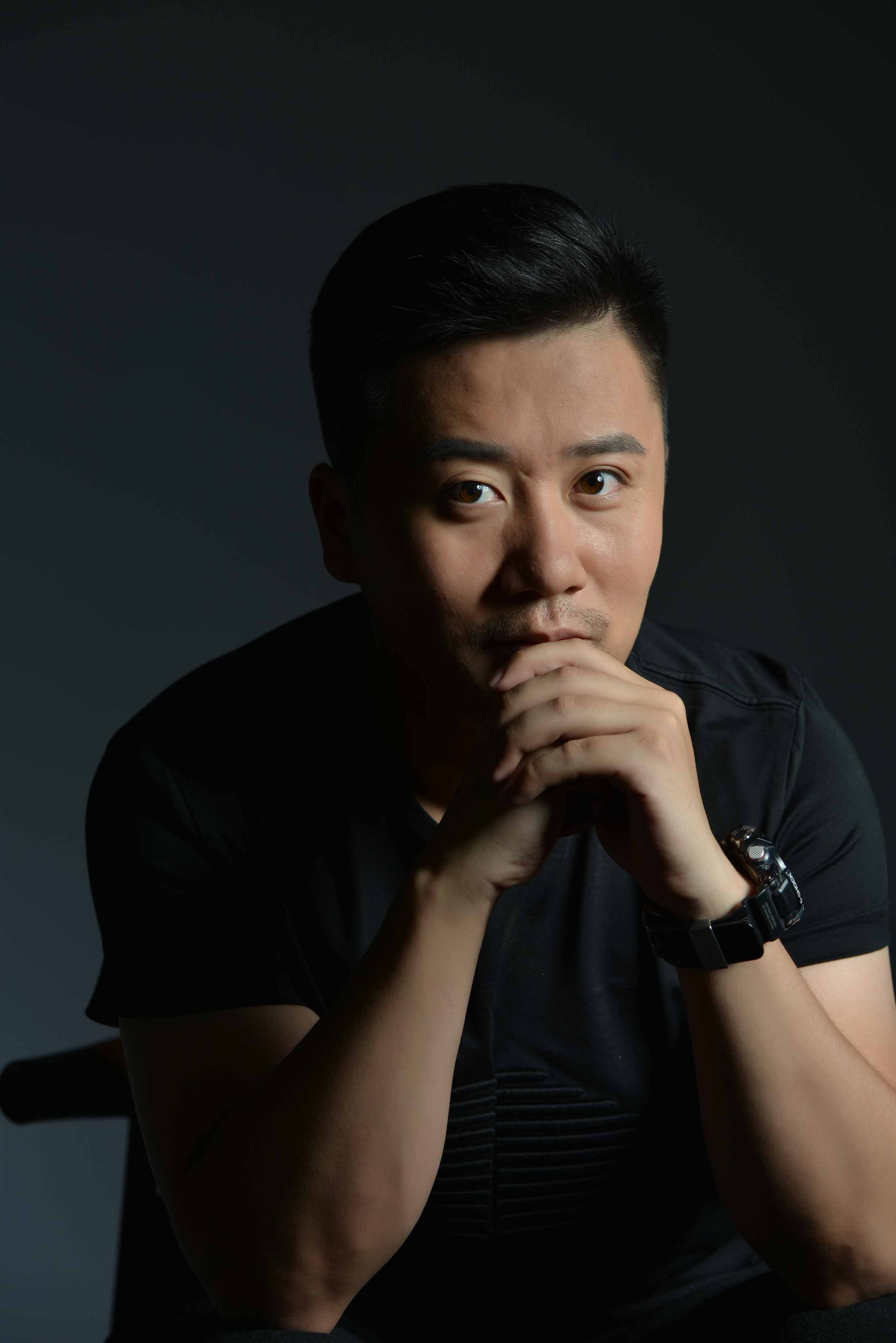 frankstudio—人像拍摄 设计师右尔