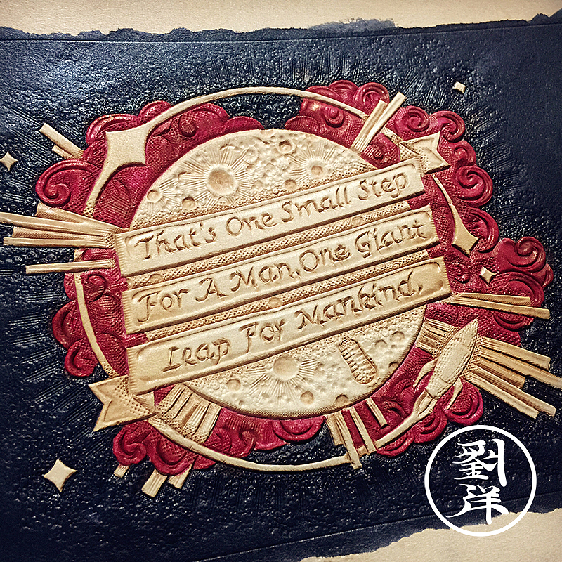 皮雕钱包《阿波罗11号》(图ZMzExNTYxOTI=) - 工艺品设计 - 站酷设计师劉洋原创素材 - 站酷ZCOOL