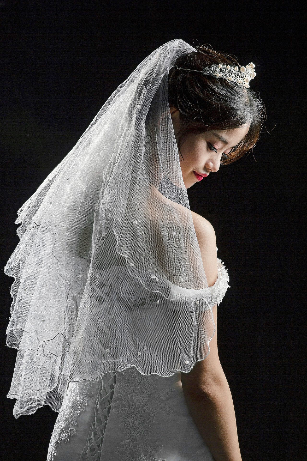 《图片》棚拍婚纱