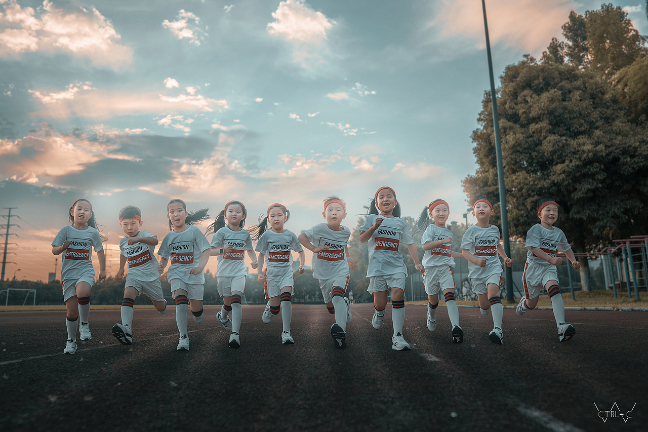 毕业了（图ZMTE4MTgyMDUy） - 人像摄影 - 站酷设计师复制2016原创素材 - 站酷ZCOOL