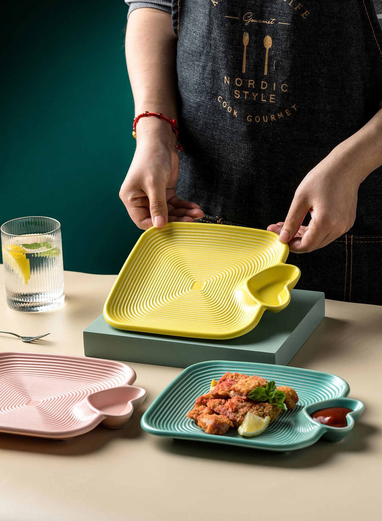 电商产品摄影 北欧风可爱爱心盘子/饺子盘/酱料碟