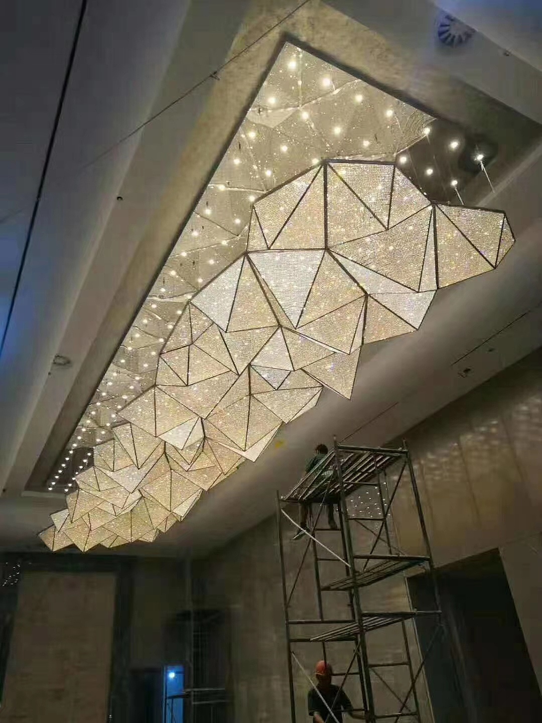 高端酒店大堂吊灯展示厅商场中会所灯具定制