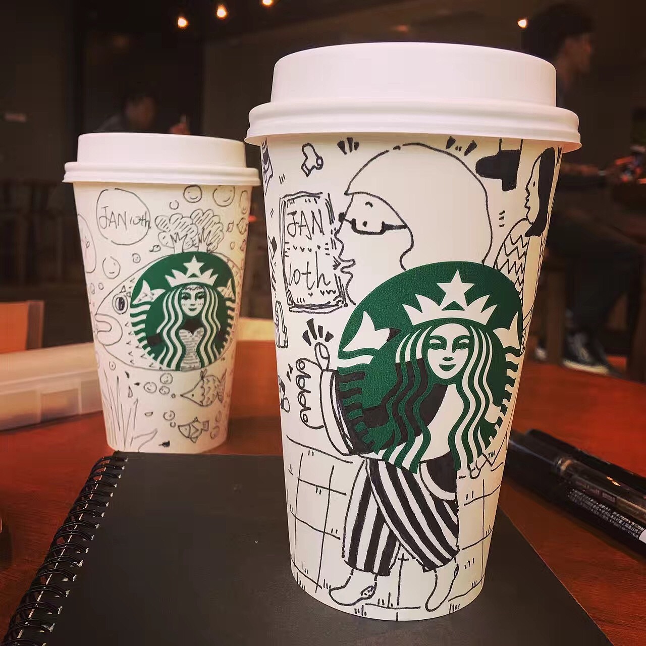 手绘星巴克杯子