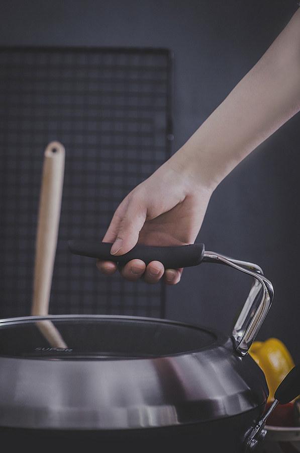 苏泊尔锅产品拍摄（图ZMTUyMjYzODY4） - 产品摄影 - 站酷设计师卷卷Roll原创素材 - 站酷ZCOOL