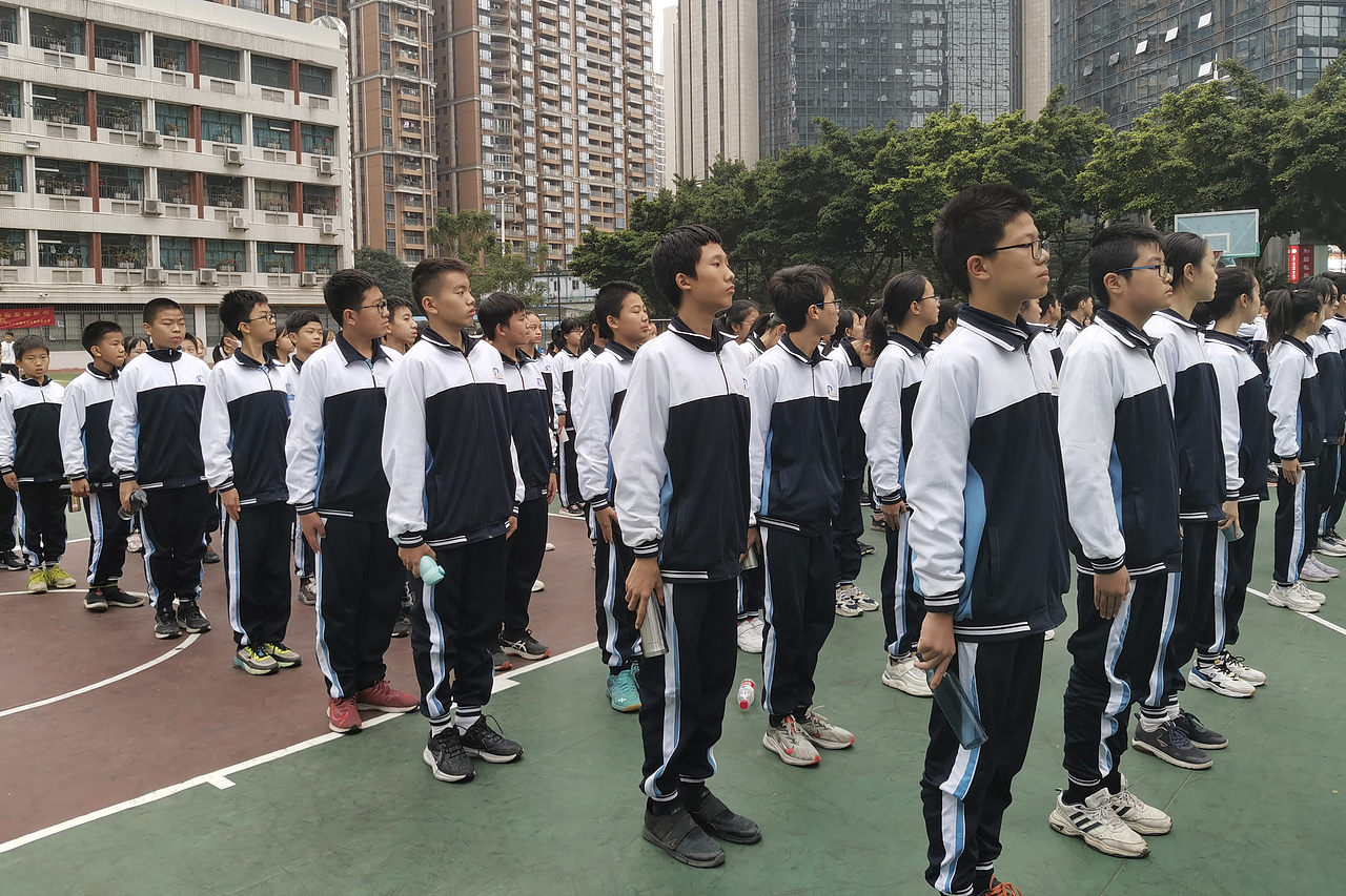 《素质训练营》初一年级6班活动风采（图ZMjkyMDIwMzQw） - 其他 - 站酷设计师天外初二四班原创素材 - 站酷ZCOOL