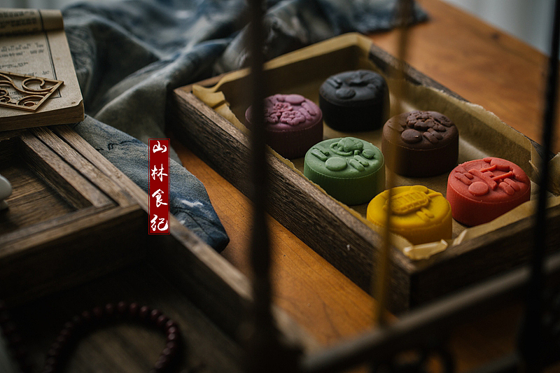 受了宠，立秋前便吃上了第一口月饼。（图ZMTcwNzA2MTgw） - 产品摄影 - 站酷设计师山林纪原创素材 - 站酷ZCOOL