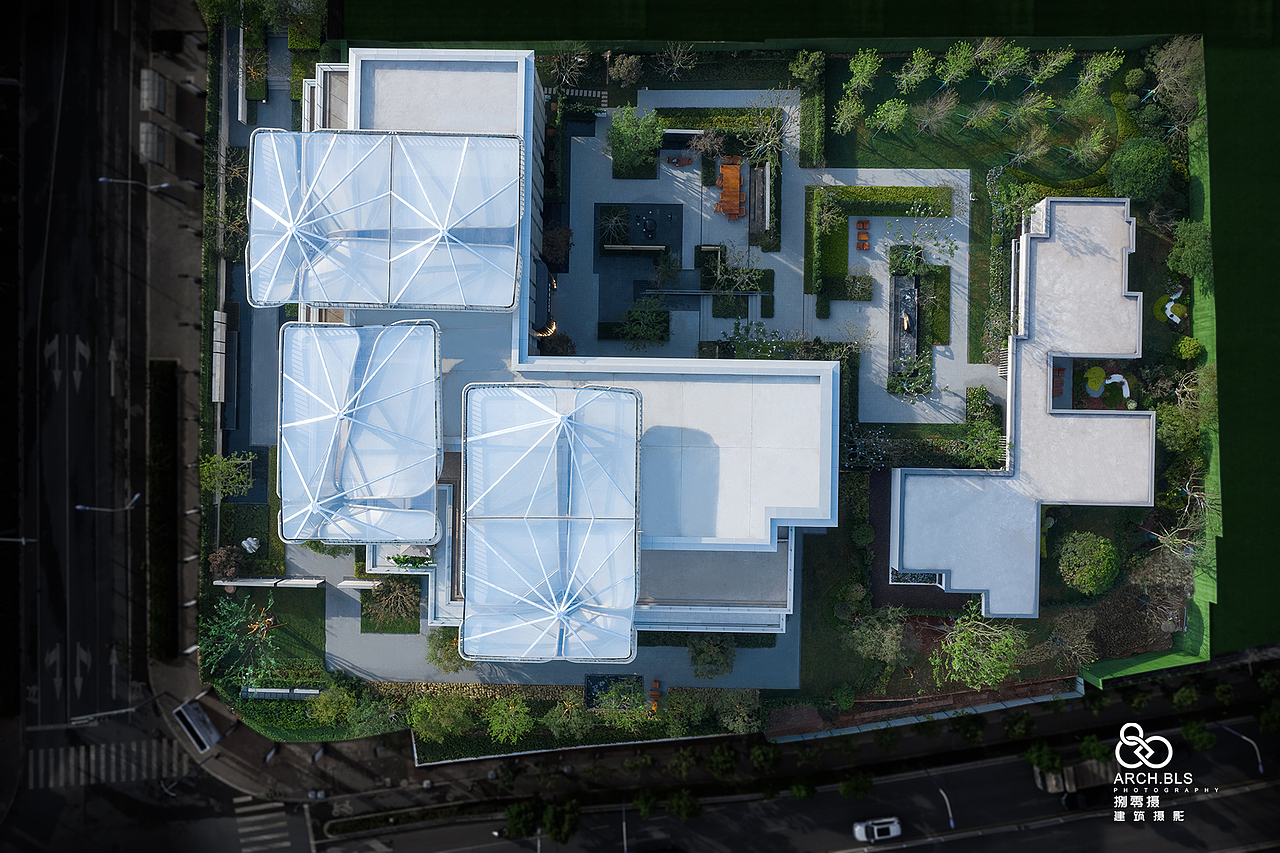 昆明旭辉广场铂宸府营销中心