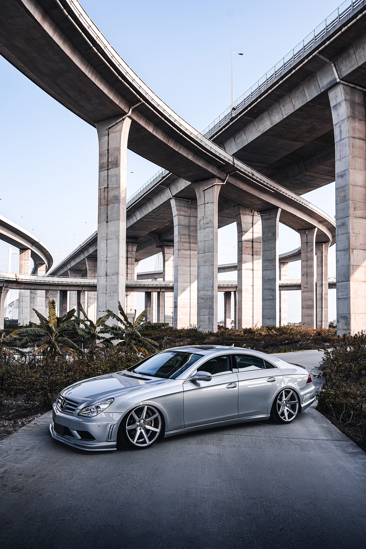 奔驰-CLS【汽车摄影】（图ZMjkwMzg2Nzgw） - 产品摄影 - 站酷设计师Carson_小立原创素材 - 站酷ZCOOL