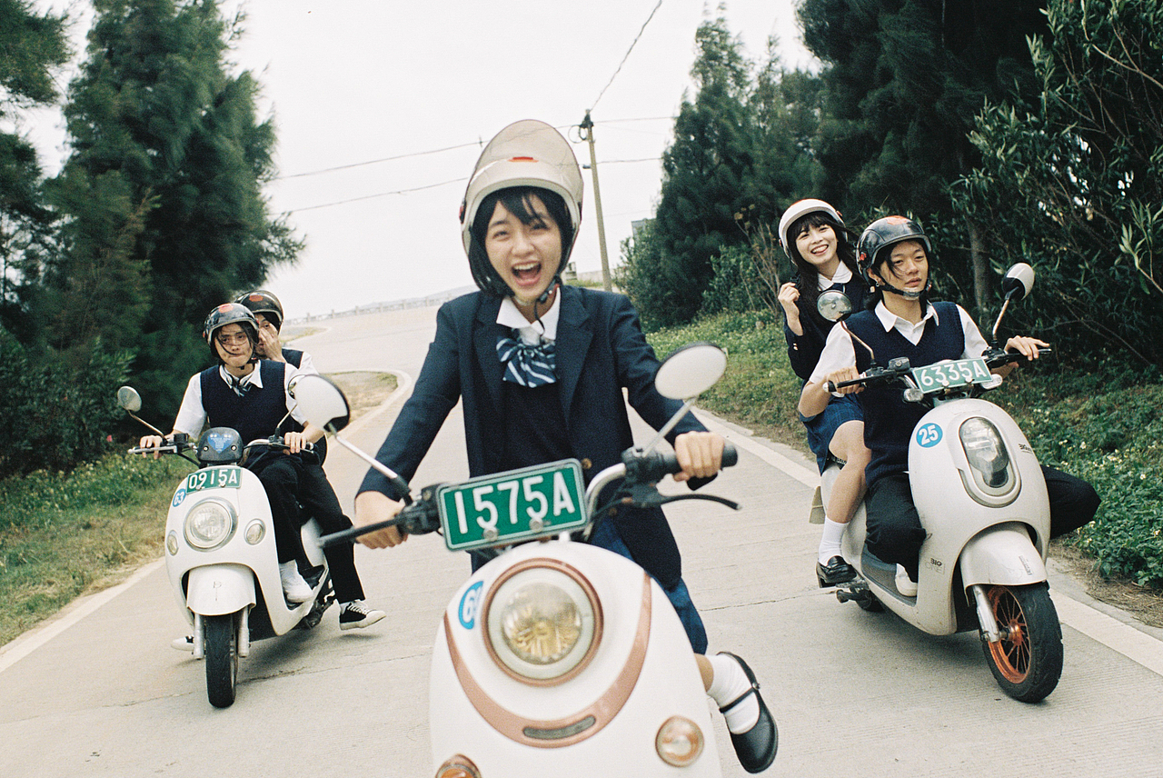 闪光（图ZMjQxODUzMjMy） - 人像摄影 - 站酷设计师徐八喵原创素材 - 站酷ZCOOL