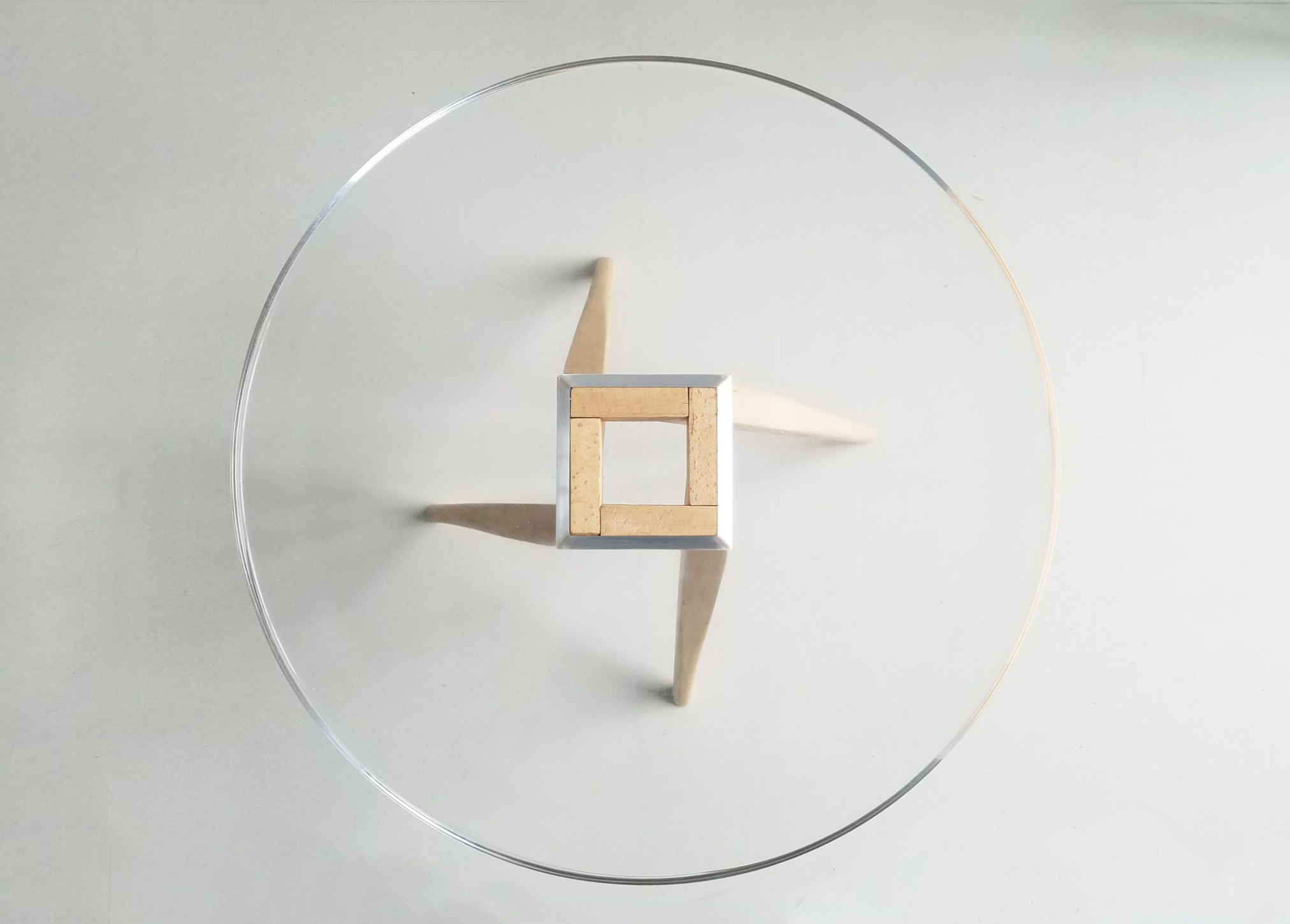 「方圆之间」 边桌设计