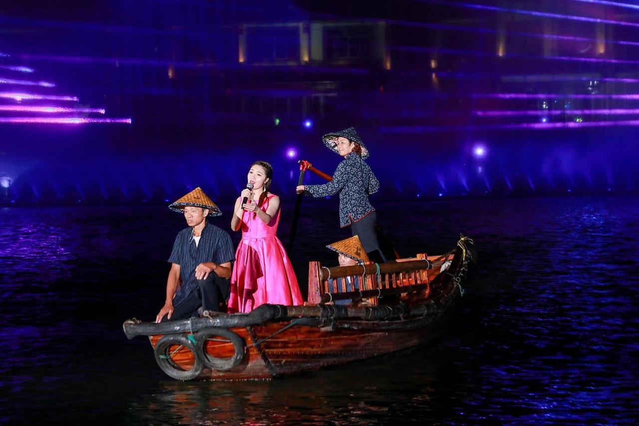 2019昆山周庄中秋灯会开幕（图ZMTc2Nzg2MDI4） - 人像摄影 - 站酷设计师小小兵之兵原创素材 - 站酷ZCOOL