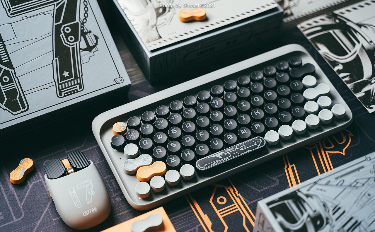 洛斐x荣造山东舰桌面键鼠套装