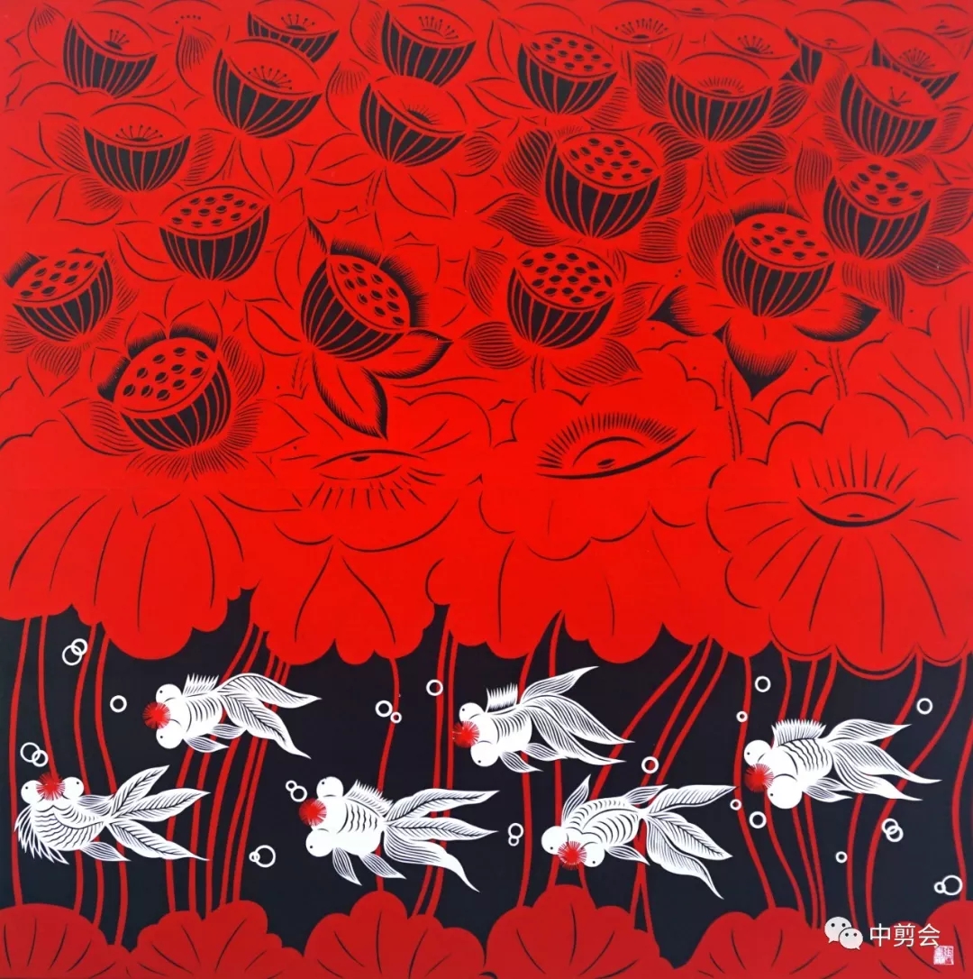 【剪纸人物】春光明媚·笑意颖颖——张春颖剪纸有感 / 王继红