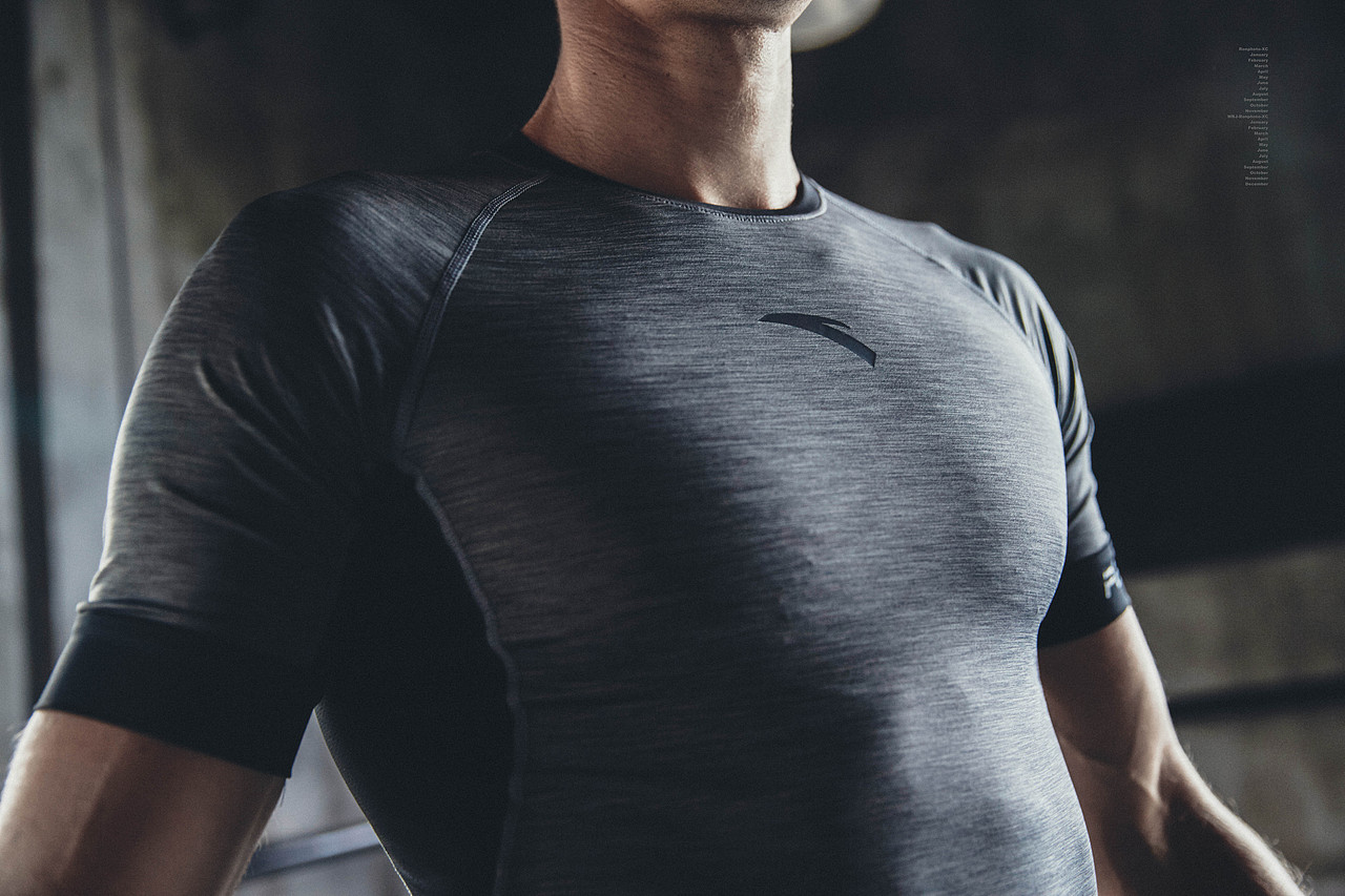 A安踏海外人物海报平面拍摄