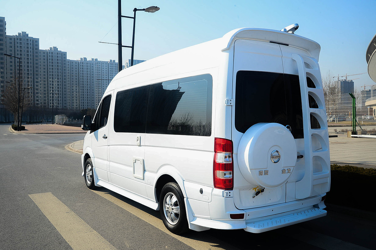 南京金龙b型商旅房车