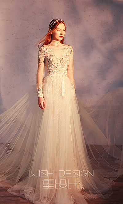 精灵之吻,兰奕新款婚纱设计