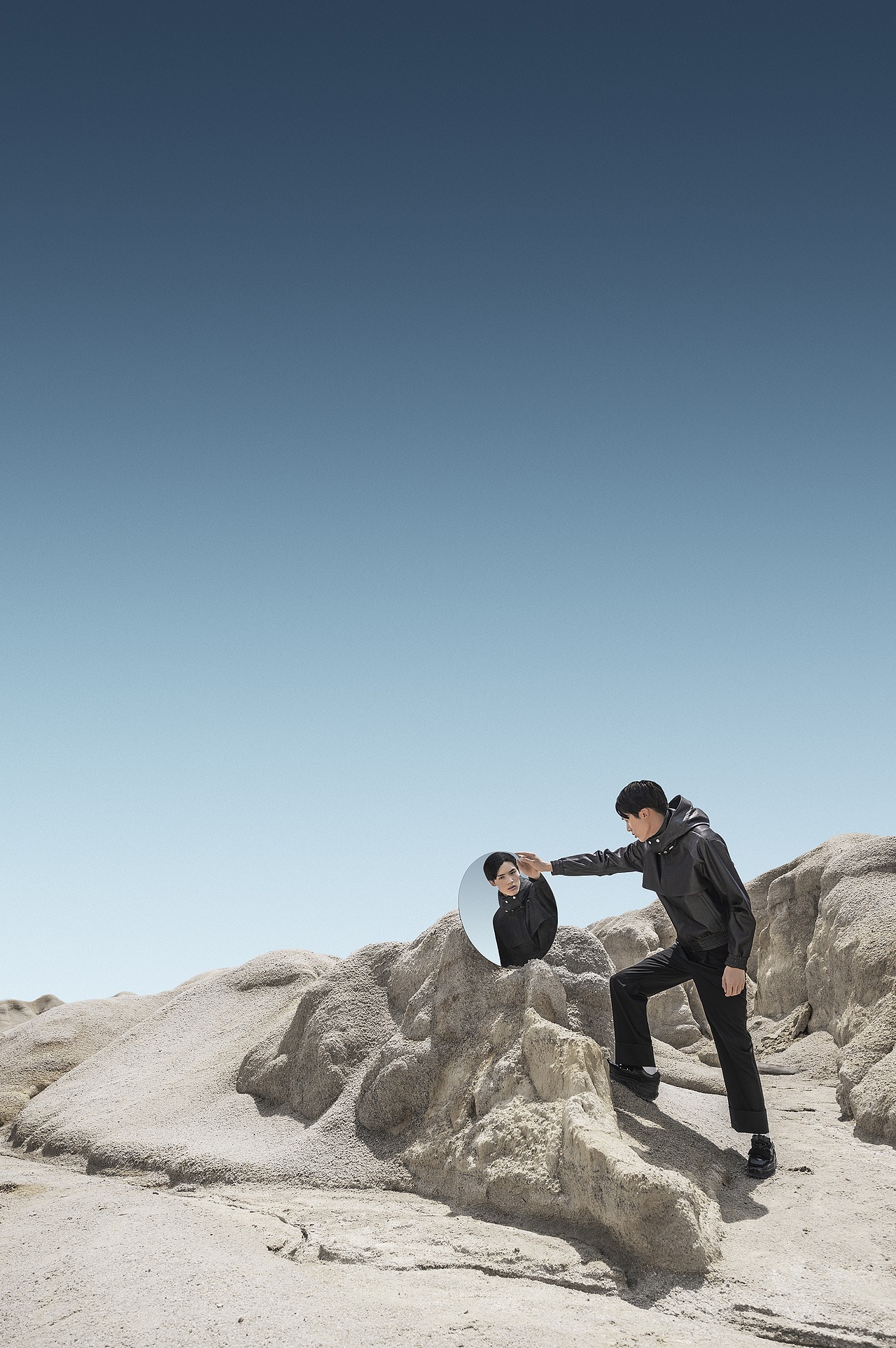 李荣凯yatalas服装大片2018印尼民丹岛上海/摄影师/2年前/386浏览李