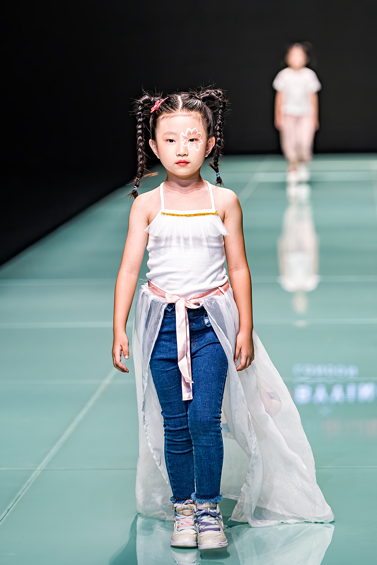 ESMOD北京 x I LOVE BYYING 2020S/S新品发布会（图ZMTc3NjMxNzA0） - 儿童服饰 - 站酷设计师都文明原创素材 - 站酷ZCOOL