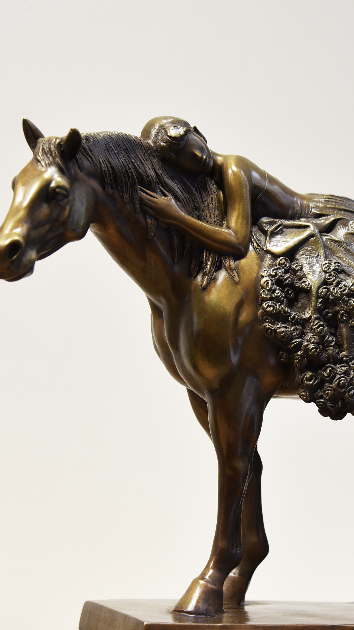 雕塑作品《天边那朵云•NO.5》