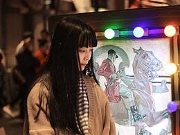 一個(gè)總是不愿意露臉的小姐姐