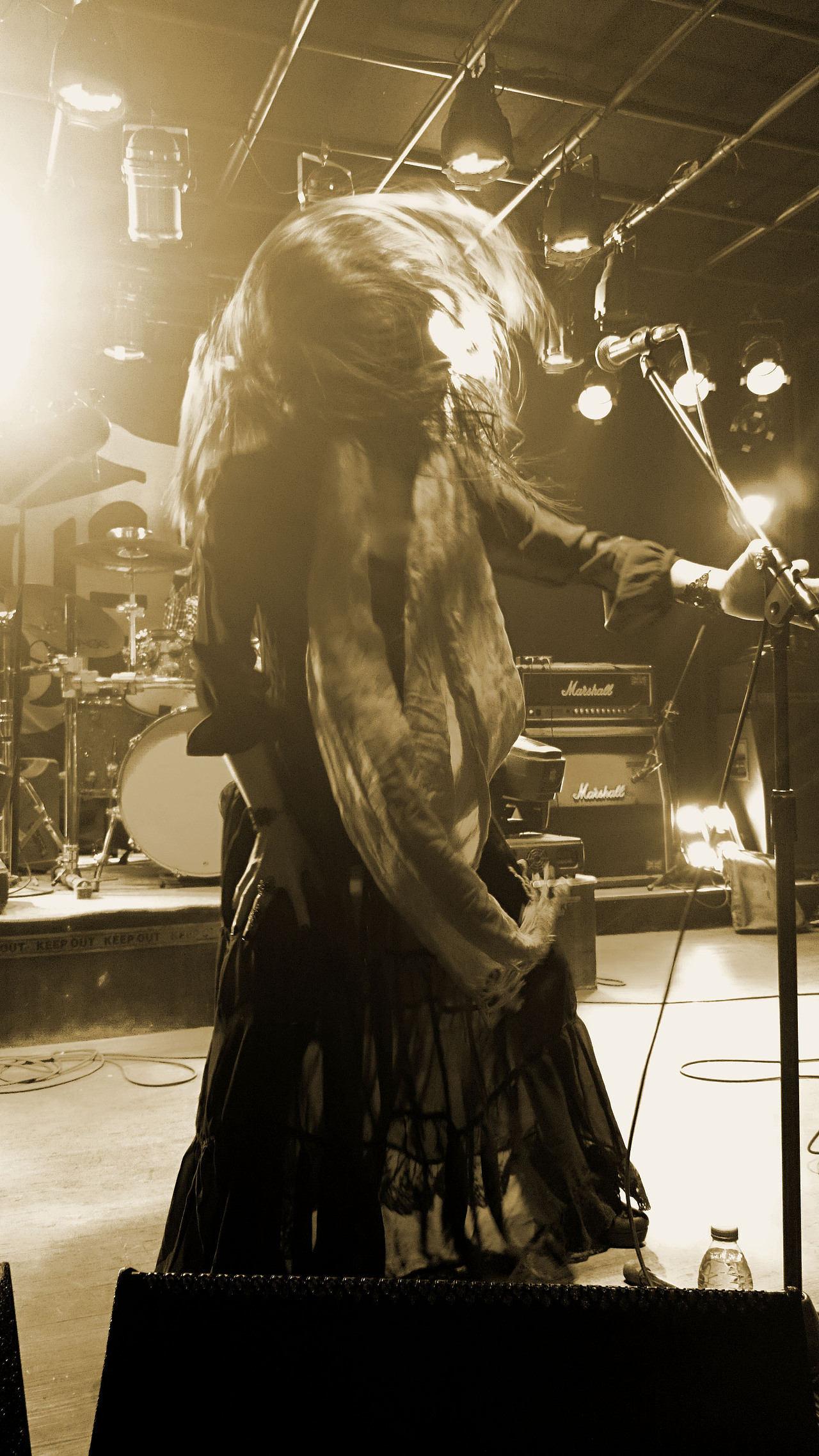 手机里的音乐!女声哥特旋律金属!支持小众!支持国产!