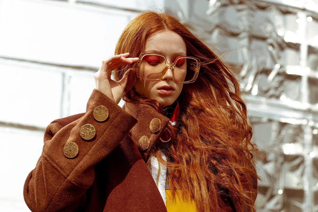 高级感女模 外国模特 女装模特 红发模特 清冷感成熟（图ZMzY3NDc4NjU2） - 人像摄影 - 站酷设计师星辰模特经纪原创素材 - 站酷ZCOOL