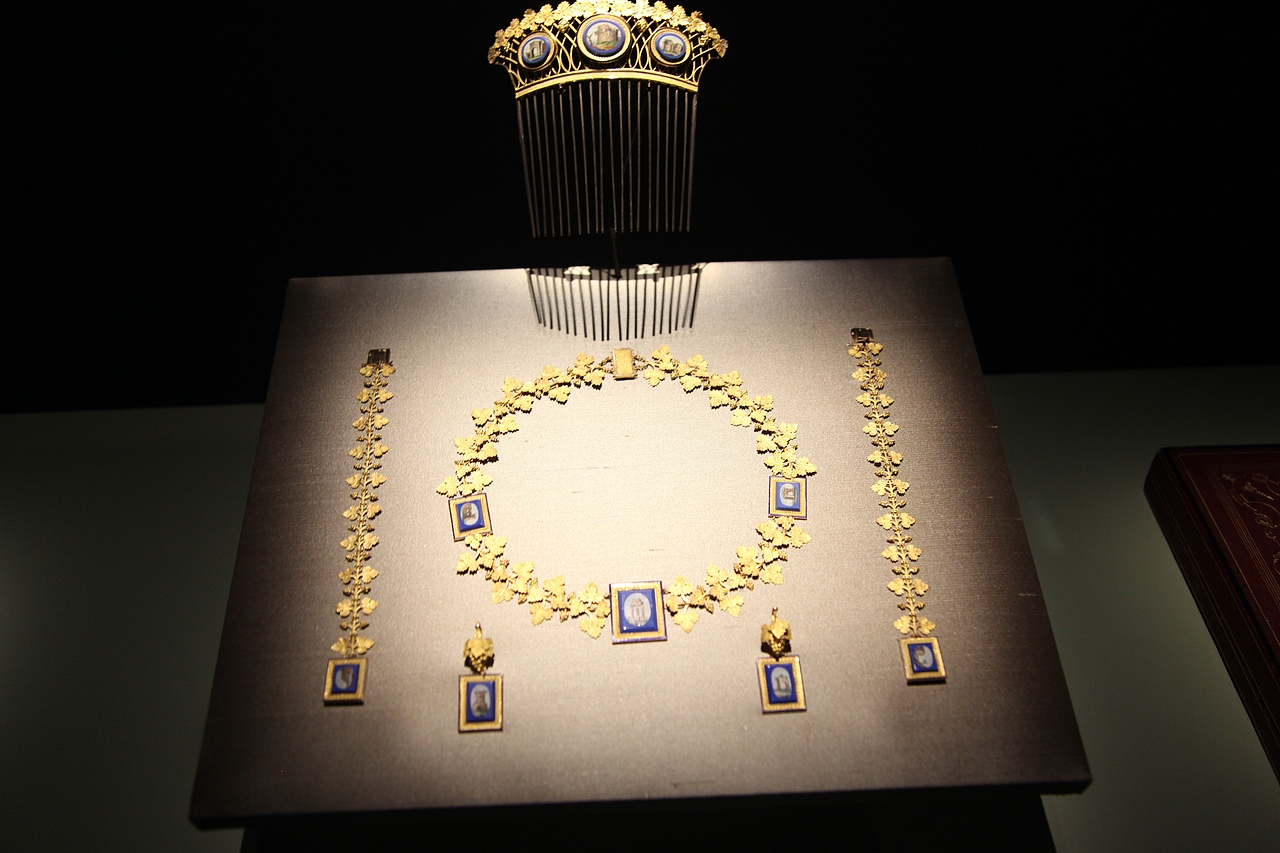 尚之以琼华 始于十八世纪的珍宝艺术展 故宫博物院午门