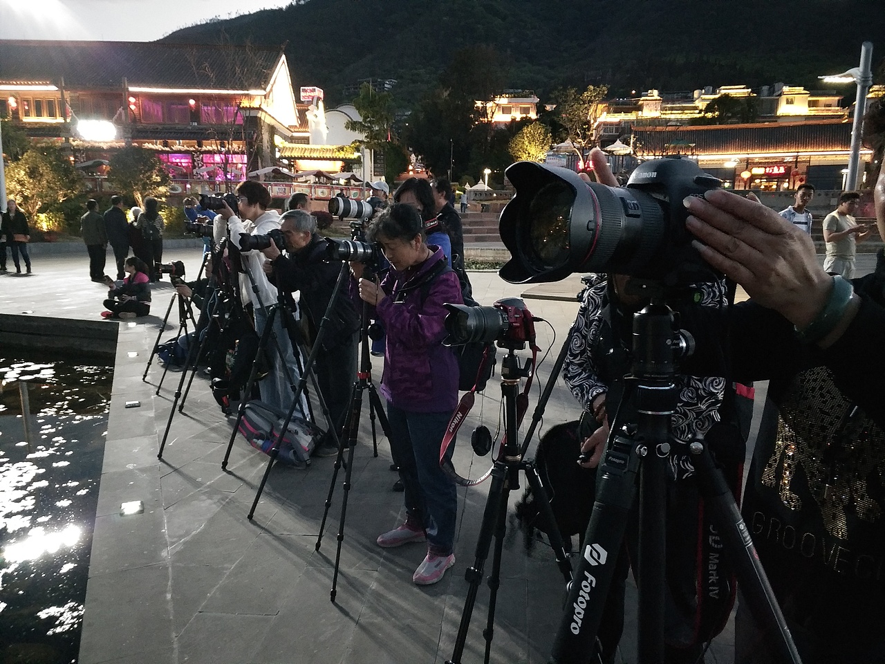 西昌学摄影找哪家?西昌王老师摄影基础班日常拍摄花絮