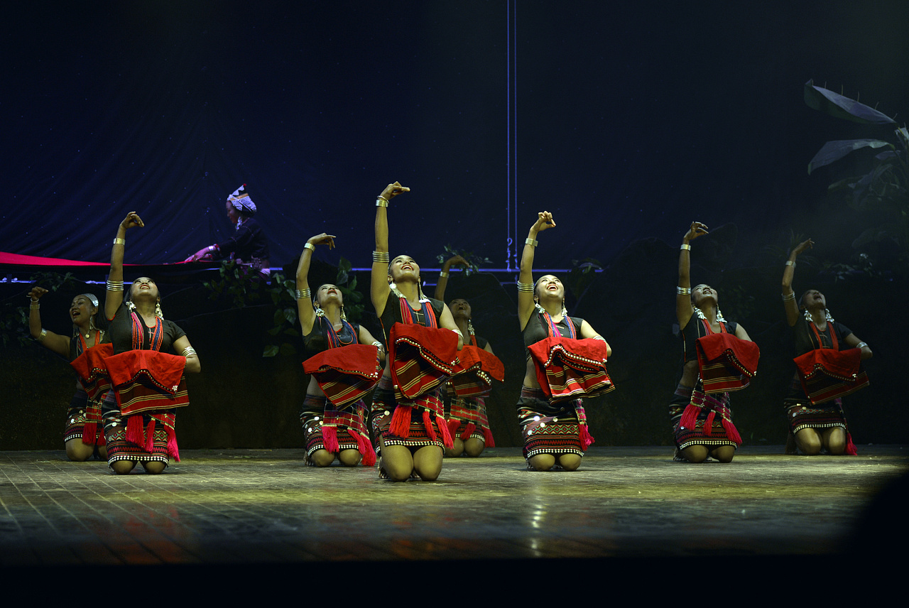 摄影舞台舞蹈佤族纪实舞台灯光