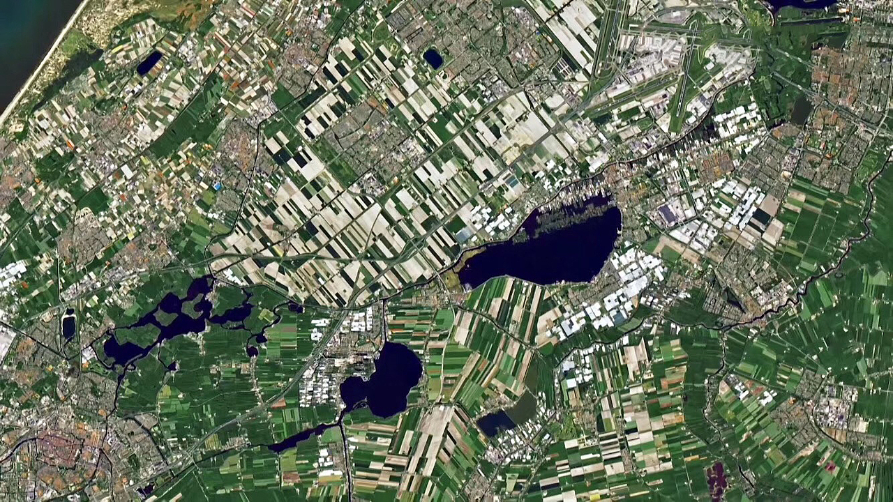 从太空看地球（图ZMTcyNDgzODUy） - 其他平面 - 站酷设计师一分之二原创素材 - 站酷ZCOOL