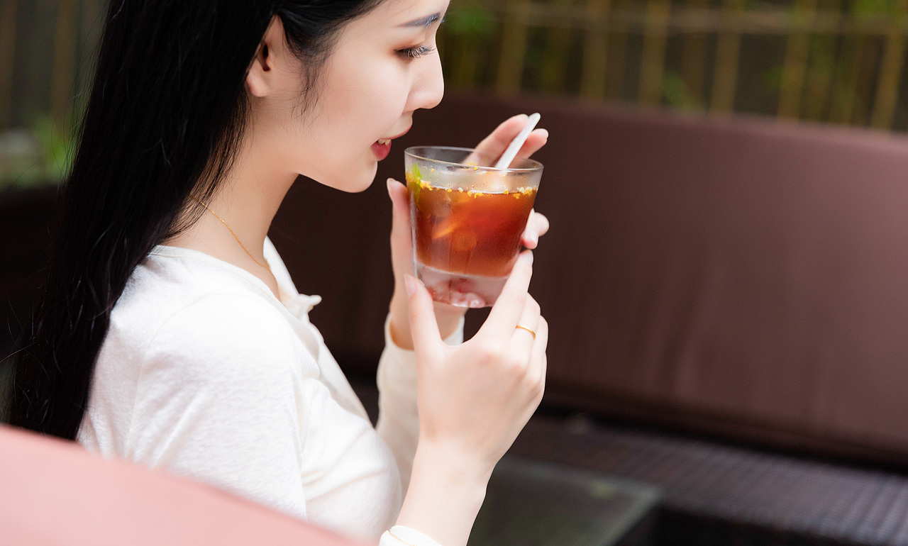 钟薛高联名咖啡2