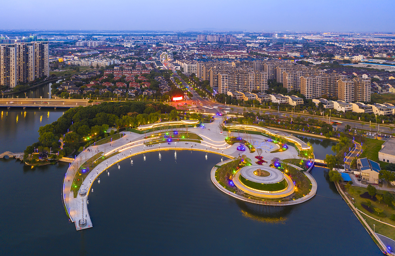 苏州相城区黄埭镇夜景