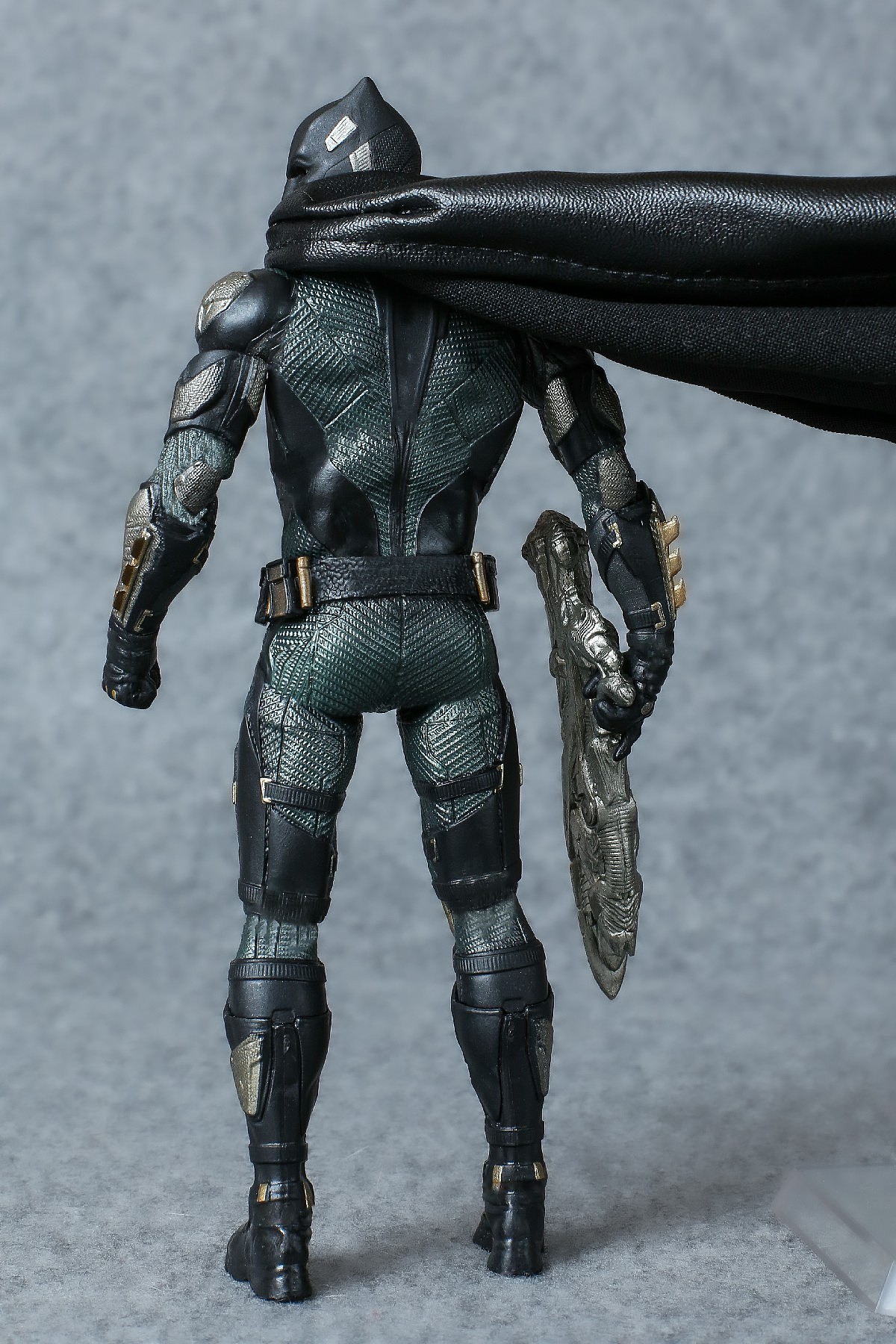 mafex战术装甲蝙蝠侠